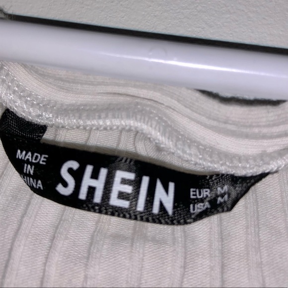 White Button Front Cropped Tee 🤍 - Picture 3 of 3